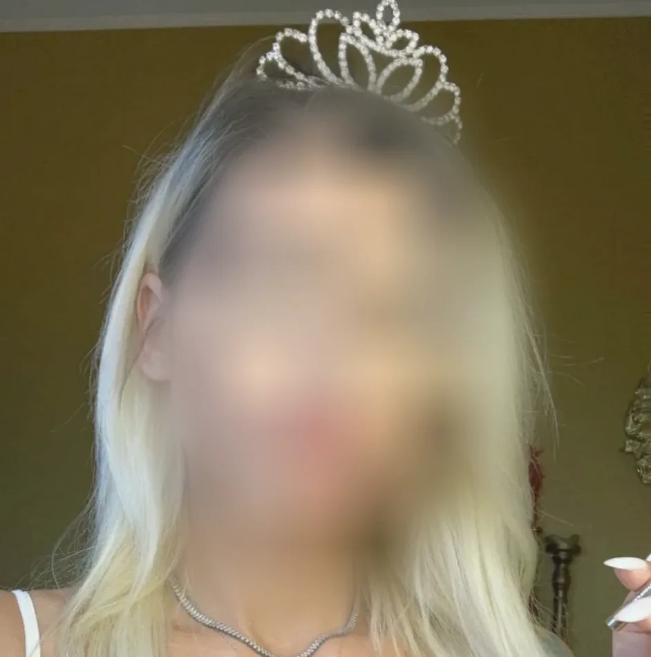 Theresa, 35